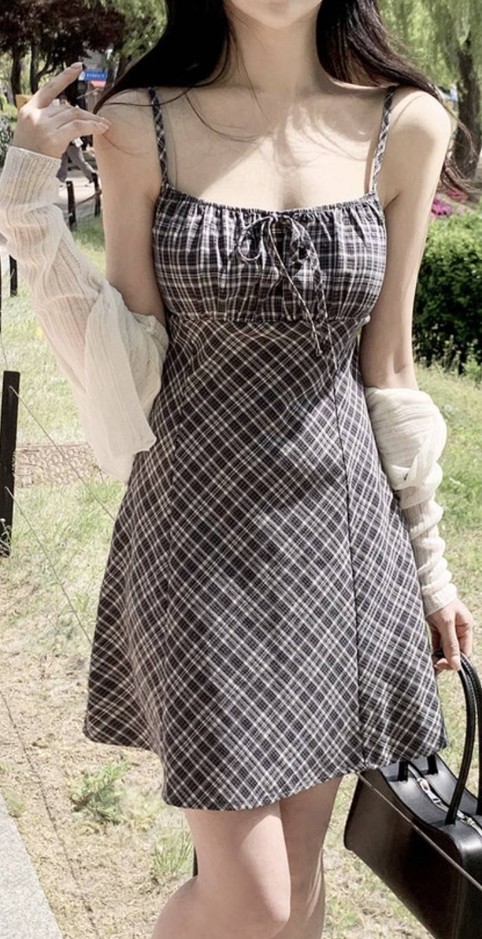 〔預購〕初夏野餐格紋抹胸洋裝