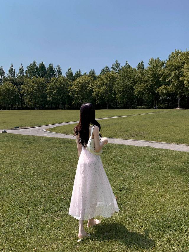 〔預購〕繆斯女神荷葉長洋