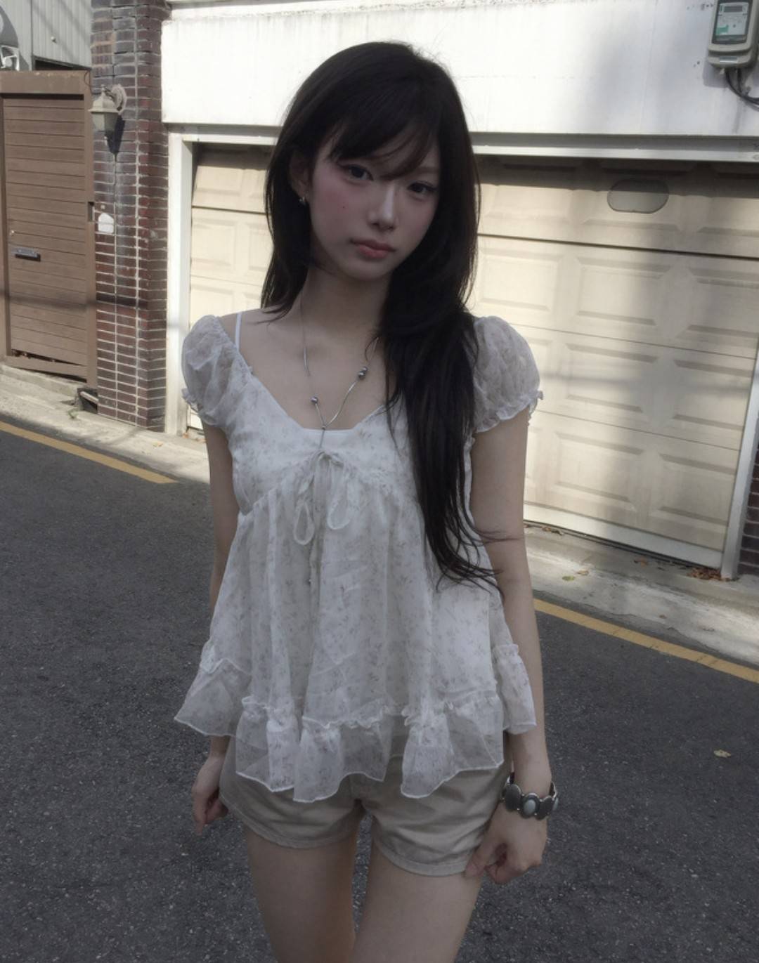 〔預購〕漫花呢喃荷葉雪紡上衣