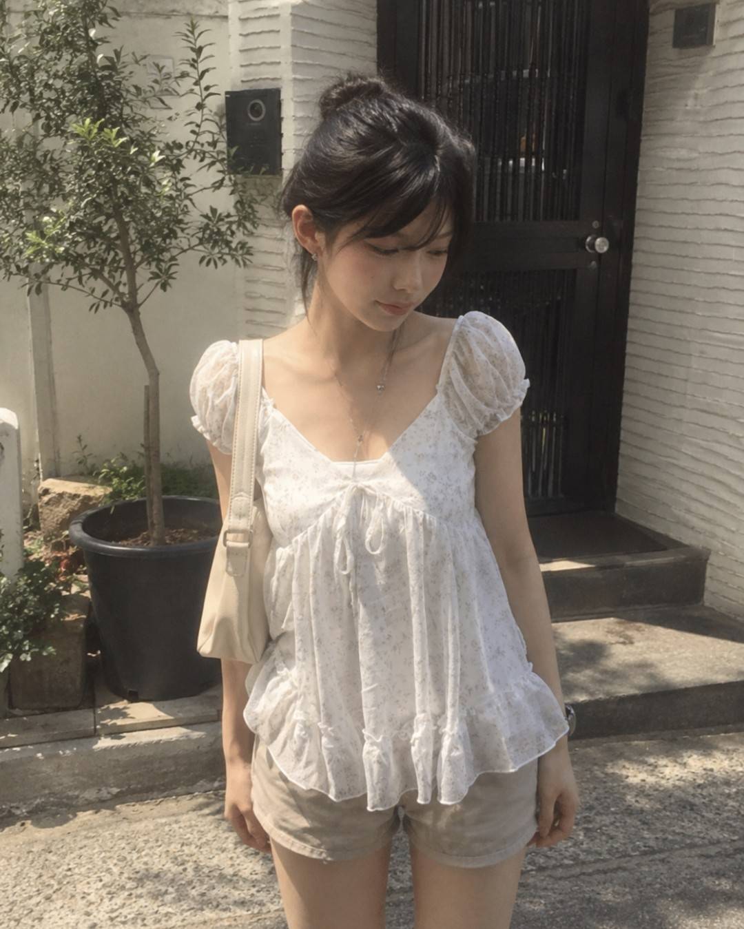 〔預購〕漫花呢喃荷葉雪紡上衣