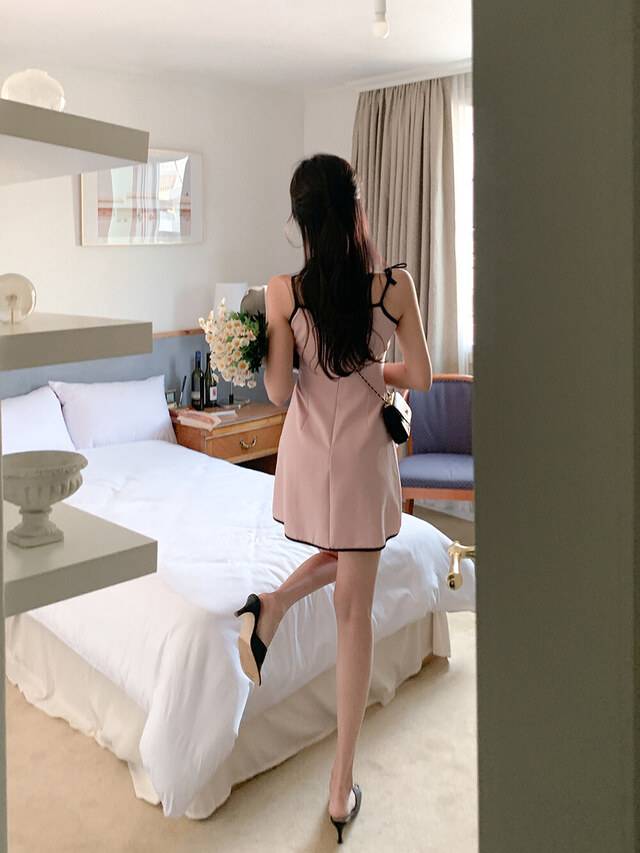 〔預購〕午夜蝴蝶結洋裝  限時優惠