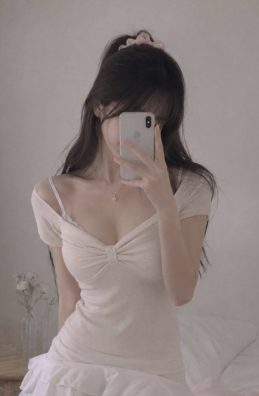 〔預購〕리본怦然蝴蝶結細閃上衣 闆娘pick