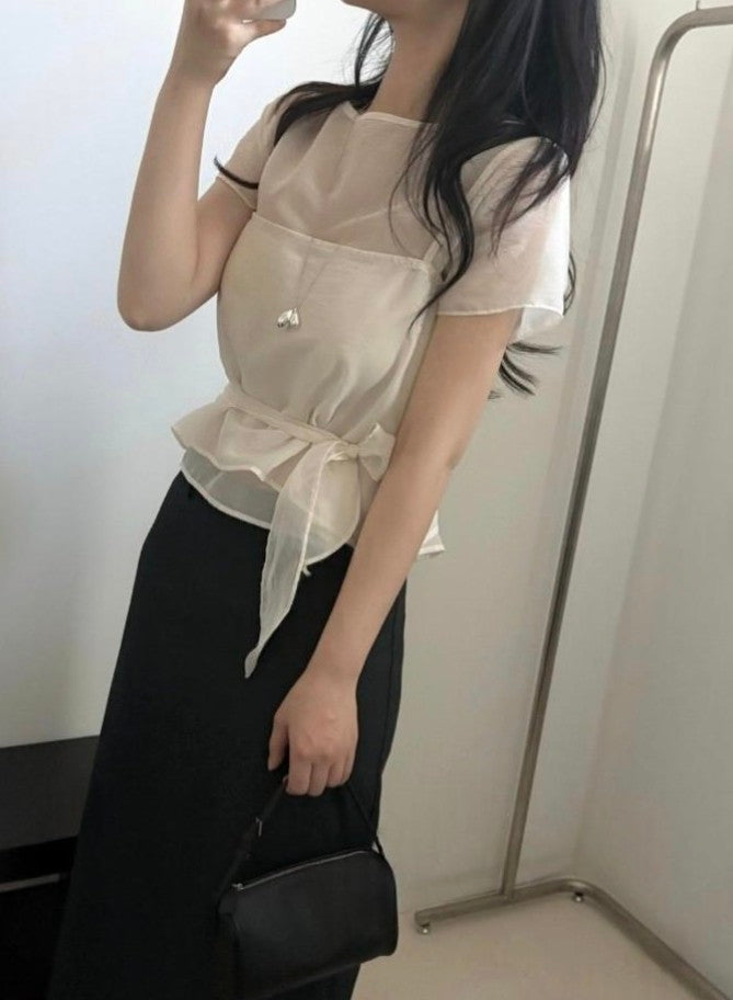 〔預購〕柔紗霧光緞帶上衣