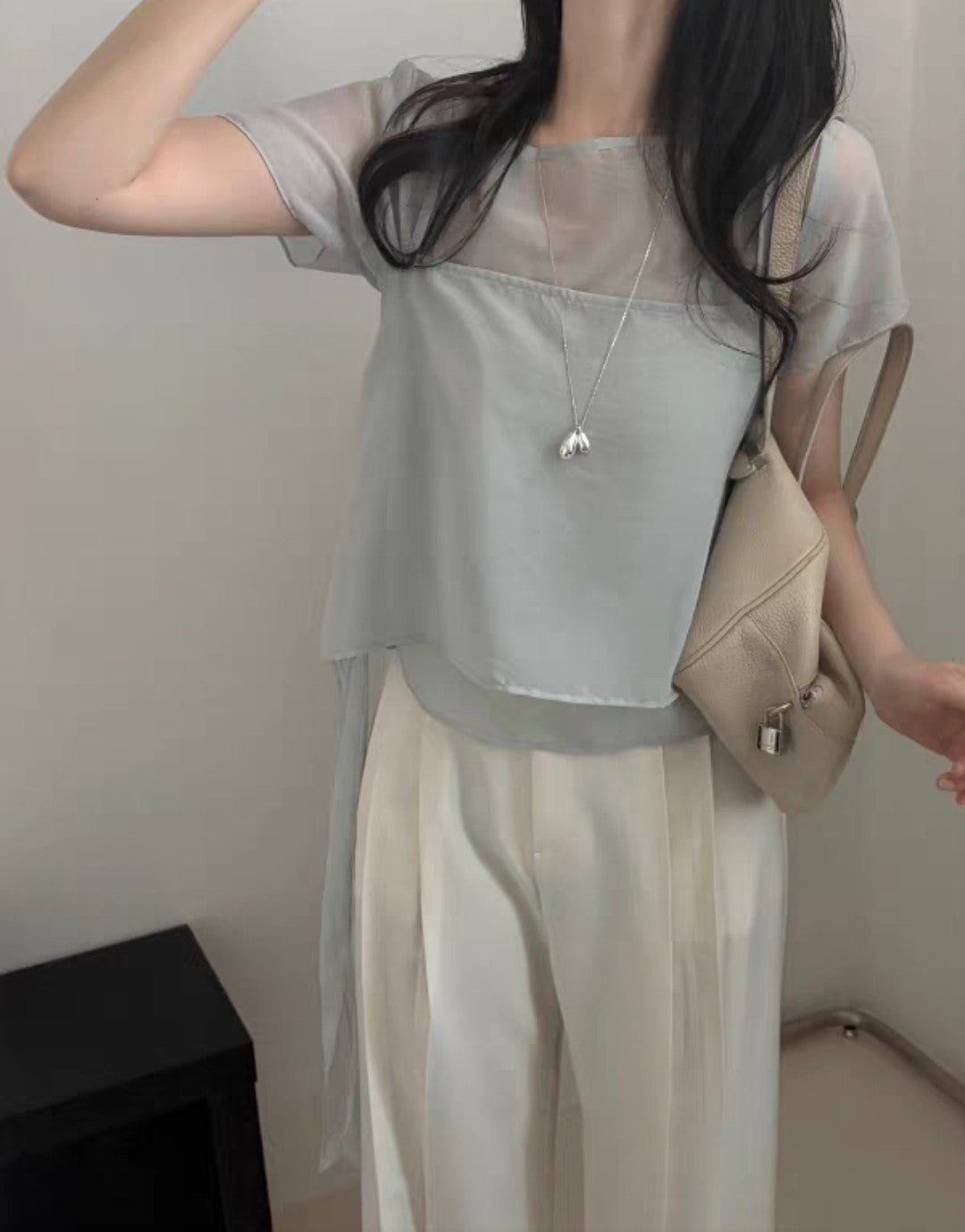 〔預購〕柔紗霧光緞帶上衣